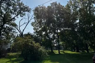 308 N Brooklyn Ave, Elroy, WI 53929 - Photo 10