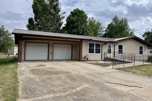 302 N 5th Ave, Albany, WI 53502 - Photo 1