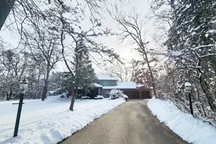 4230 N Juniper Dr, Janesville, WI 53545 - Photo 2