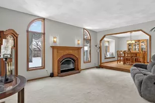 4230 N Juniper Dr, Janesville, WI 53545 - Photo 6