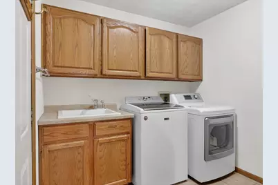 4230 N Juniper Drive, Janesville, WI 53545 - Photo 22