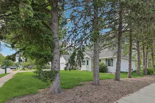 161 E Pine St, Lake Mills, WI 53551 - Photo 4