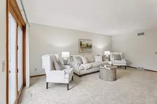 317 Castle Oaks Crossing, Waunakee, WI 53597 - Photo 12