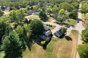 1971 S Shore Dr, Beloit, WI 53511 - Photo 6