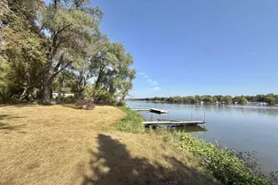 1971 S Shore Dr, Beloit, WI 53511 - Photo 20