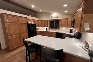 6848 Moonlight Cir, Sun Prairie, WI 53590 - Photo 6