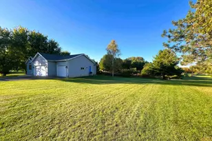 6848 Moonlight Cir, Sun Prairie, WI 53590 - Photo 22