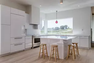 4043 Serenbe St, Middleton, WI 53562 - Photo 6