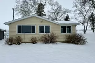 N9384 Idle Hour Dr, Randolph, WI 53956 - Photo 4