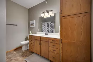 5831 Lupine Ln, Madison, WI 53718 - Photo 16