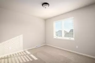 7711 Starnova Dr, Madison, WI 53719 - Photo 14