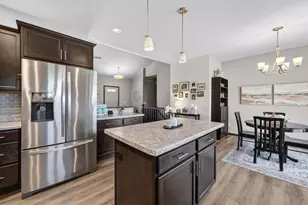 2917 Green Ave, Blue Mounds, WI 53517 - Photo 12