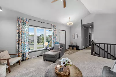 2917 Green Avenue, Blue Mounds, WI 53517 - Photo 6