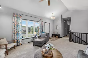 2917 Green Ave, Blue Mounds, WI 53517 - Photo 6