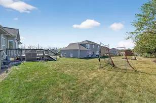 2917 Green Ave, Blue Mounds, WI 53517 - Photo 42