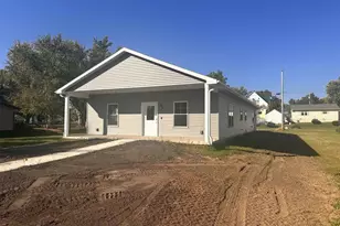 511 Pine St, Mauston, WI 53948 - Photo 1