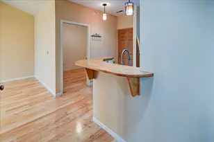 101 Metro Terrace, Madison, WI 53718 - Photo 6