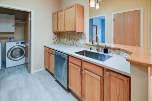 101 Metro Terrace, Madison, WI 53718 - Photo 4