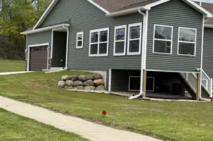 201 Mariahwynn Ter, Lodi, WI 53555 - Photo 2