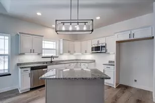 201 Mariahwynn Ter, Lodi, WI 53555 - Photo 6