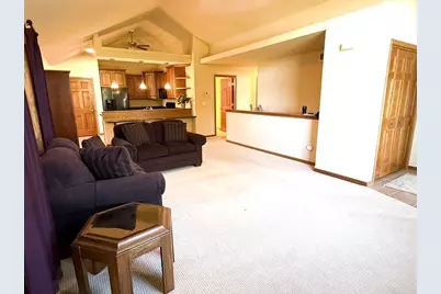 128 Summit Court, Columbus, WI 53925 - Photo 10