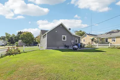 803 W Franklin Street, Portage, WI 53901 - Photo 32