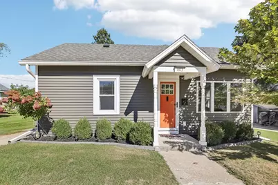 803 W Franklin Street, Portage, WI 53901 - Photo 2
