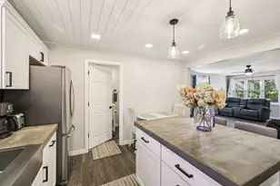 803 W Franklin St, Portage, WI 53901 - Photo 6