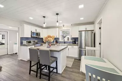 803 W Franklin Street, Portage, WI 53901 - Photo 10