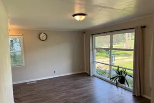 1217 Northport Dr, Madison, WI 53704 - Photo 4