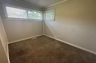 1217 Northport Dr, Madison, WI 53704 - Photo 18