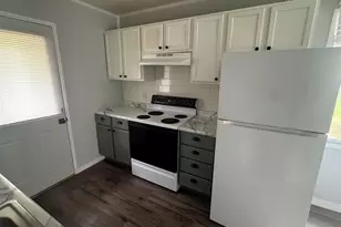 1217 Northport Dr, Madison, WI 53704 - Photo 10