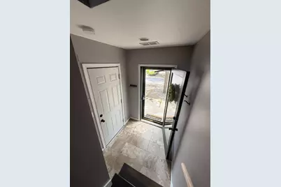 4502 W Westchester Square #3, West Milwaukee, WI 53214 - Photo 4