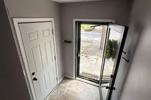 4502 W Westchester Square, West Milwaukee, WI 53214 - Photo 4
