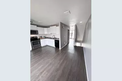 4502 W Westchester Square #3, West Milwaukee, WI 53214 - Photo 8