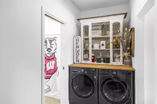 W2975 Willow Ln, Belleville, WI 53508 - Photo 16