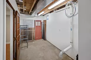 2725 Kendall Avenue, Madison, WI 53705 - Photo 32