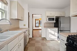 2725 Kendall Avenue, Madison, WI 53705 - Photo 18