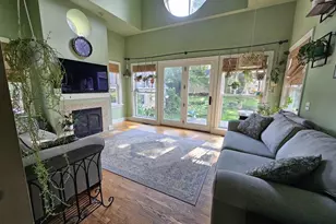 2725 Kendall Avenue, Madison, WI 53705 - Photo 12