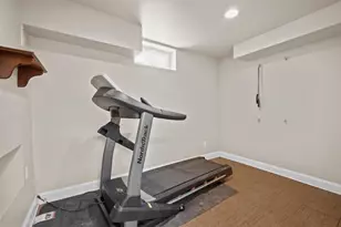 2725 Kendall Avenue, Madison, WI 53705 - Photo 32