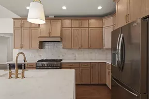204 Lakeview Ln, Beaver Dam, WI 53916 - Photo 6