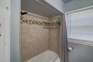 5517 Dorsett Dr, Madison, WI 53711 - Photo 32