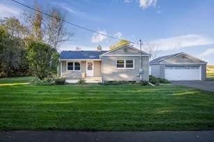 41 E Royal Vale, Edgerton, WI 53534 - Photo 1