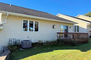 1559 N Dewey Ave, Reedsburg, WI 53959 - Photo 4