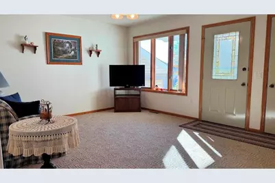 1559 N Dewey Avenue, Reedsburg, WI 53959 - Photo 4