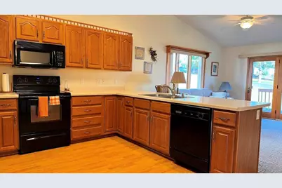 1559 N Dewey Avenue, Reedsburg, WI 53959 - Photo 14