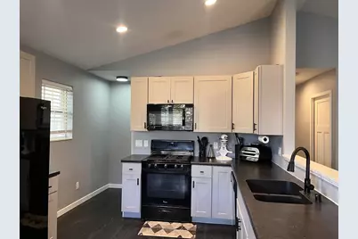 835 Silas Street, Madison, WI 53714 - Photo 6