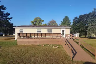 109 S 4th St, Avoca, WI 53506 - Photo 4