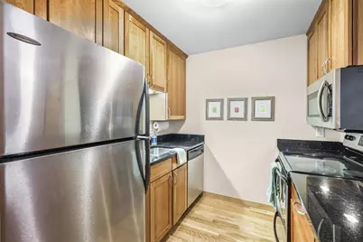 311 N Hancock Street #223, Madison, WI 53703 - Photo 12