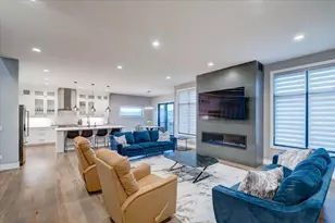 2596 Fahey Glen, Fitchburg, WI 53711 - Photo 6